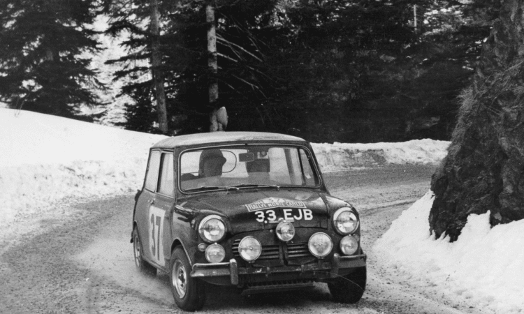 Paddy Hopkirk MBE to attend Lancaster Insurance Classics & Supercar Show