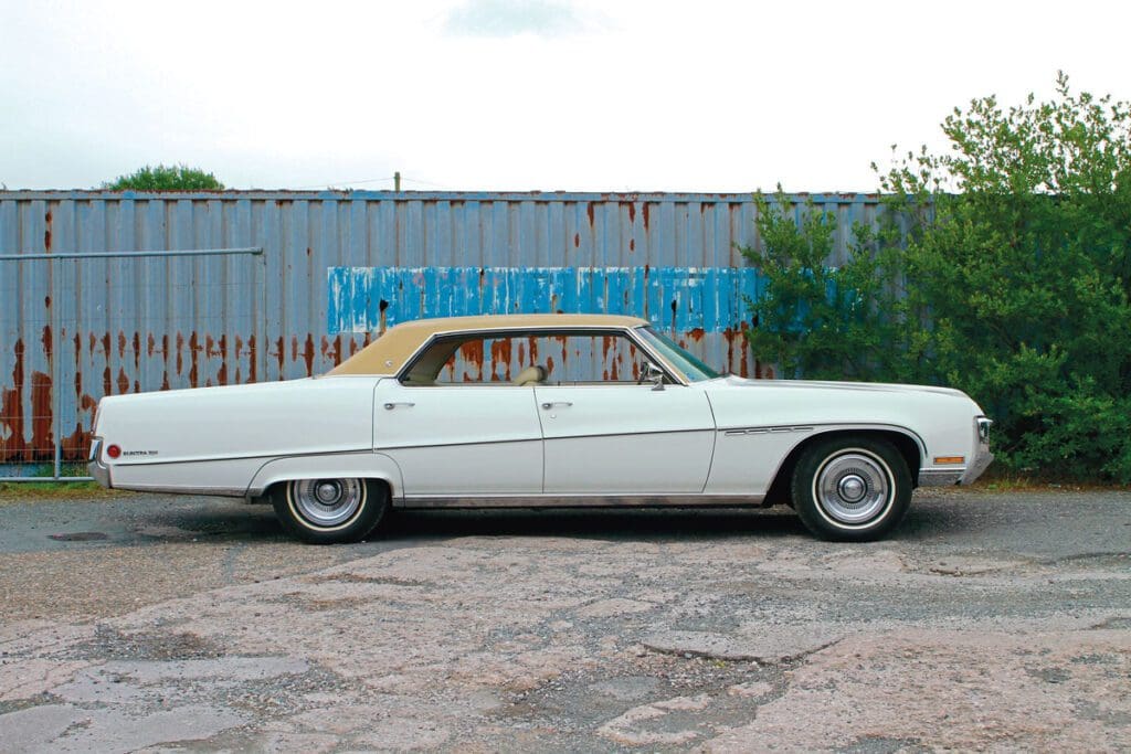 Another shot of 1970 Buick Electra 225