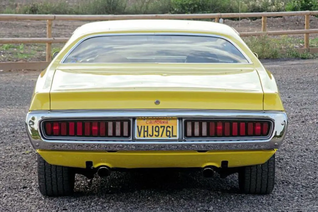 1973 Dodge Charger 440 from the back