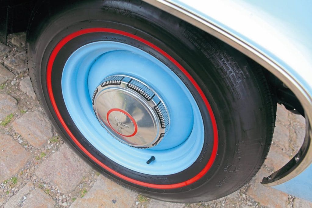 Jay Pettit’s 1966 Dodge Coronet 500 wheels with dog dish hub caps