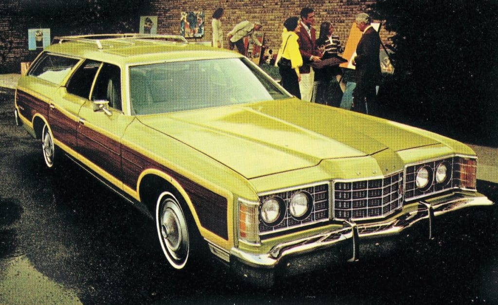 1973 Ford Country Squire period ad